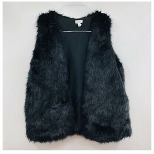 Gorgeous Black Faux Fur Vest Large - NWOT